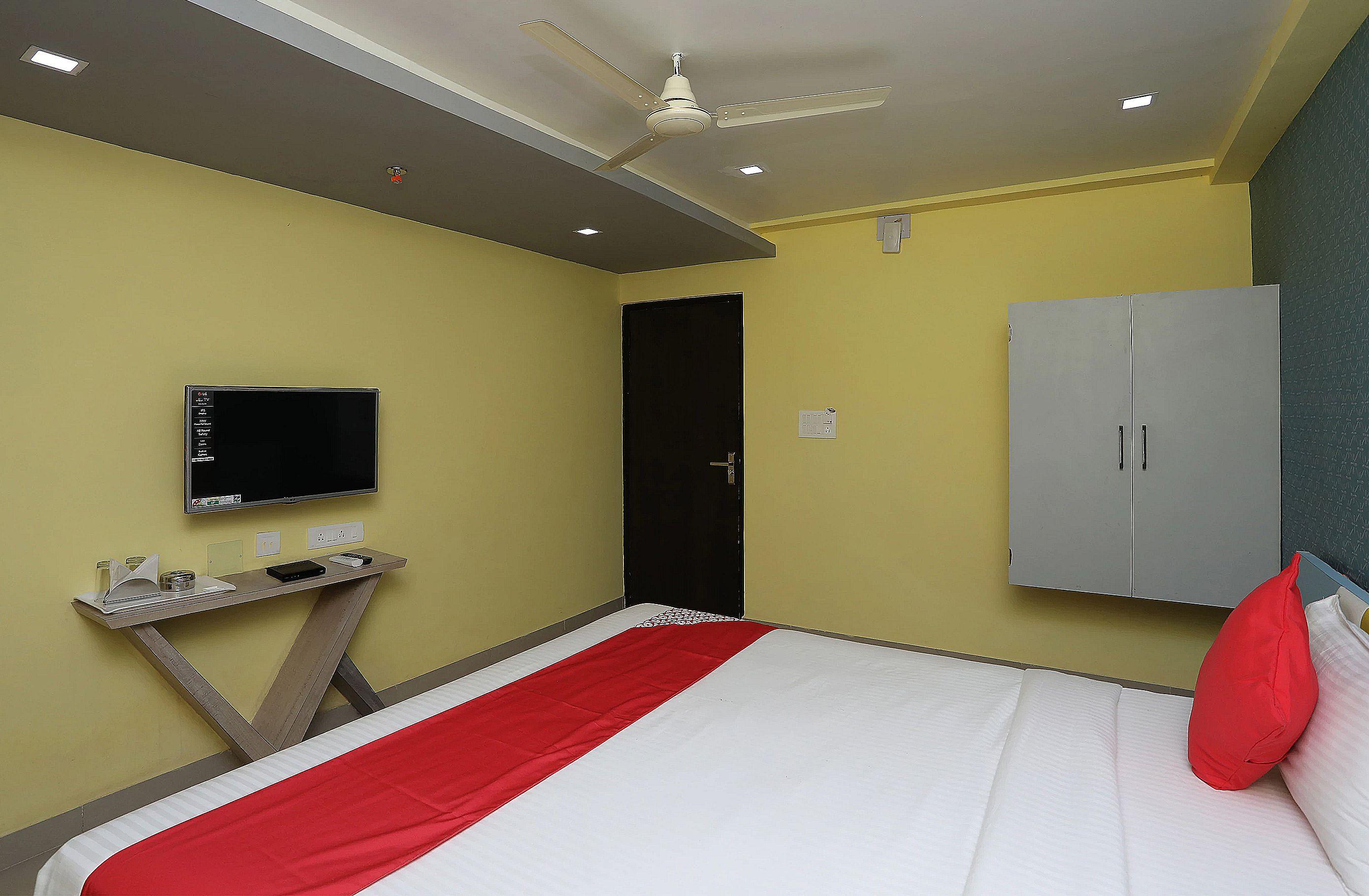 Hotel Super Capital O Sai Jagannath Khandagiri Exterior foto