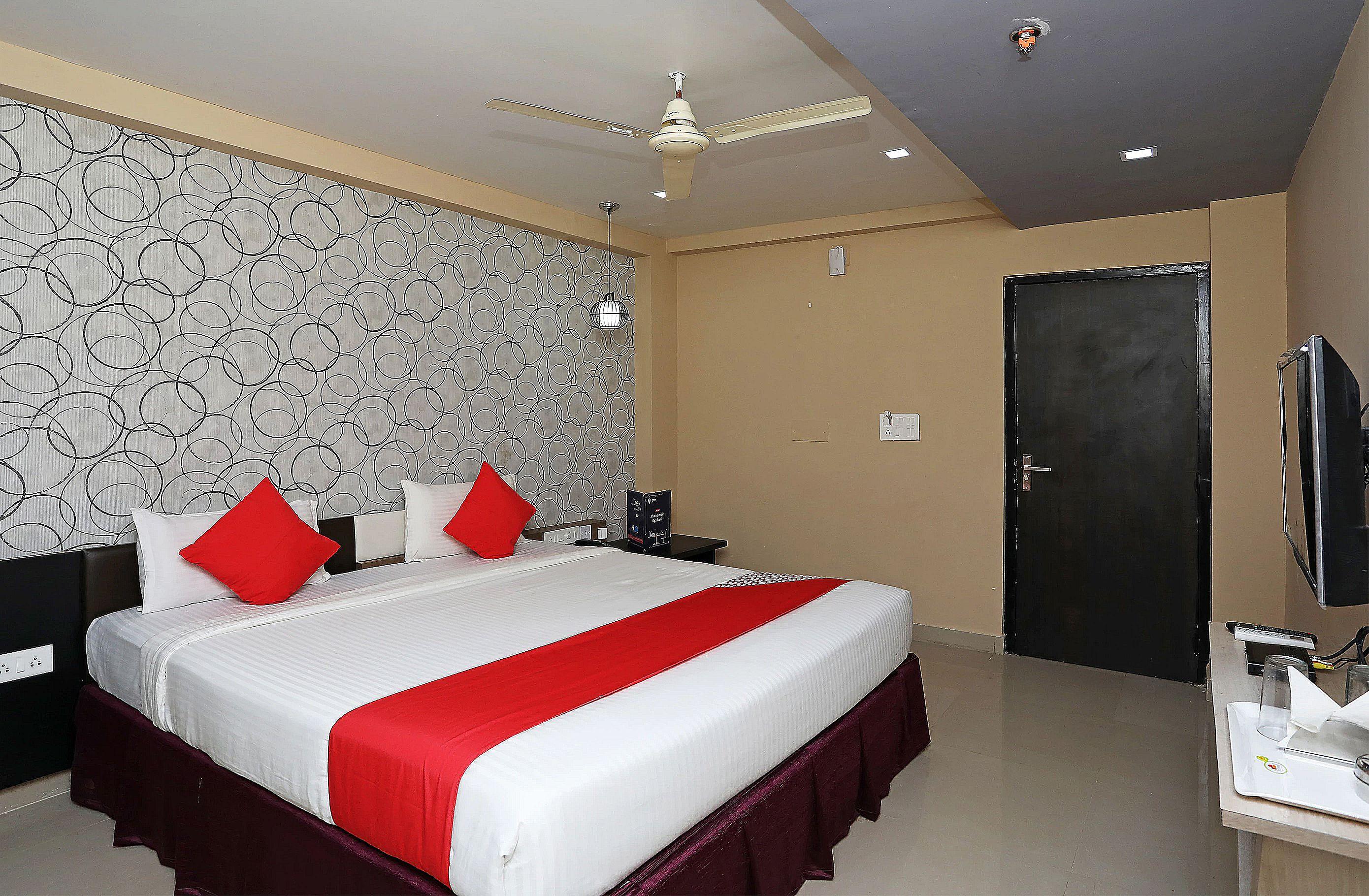 Hotel Super Capital O Sai Jagannath Khandagiri Exterior foto