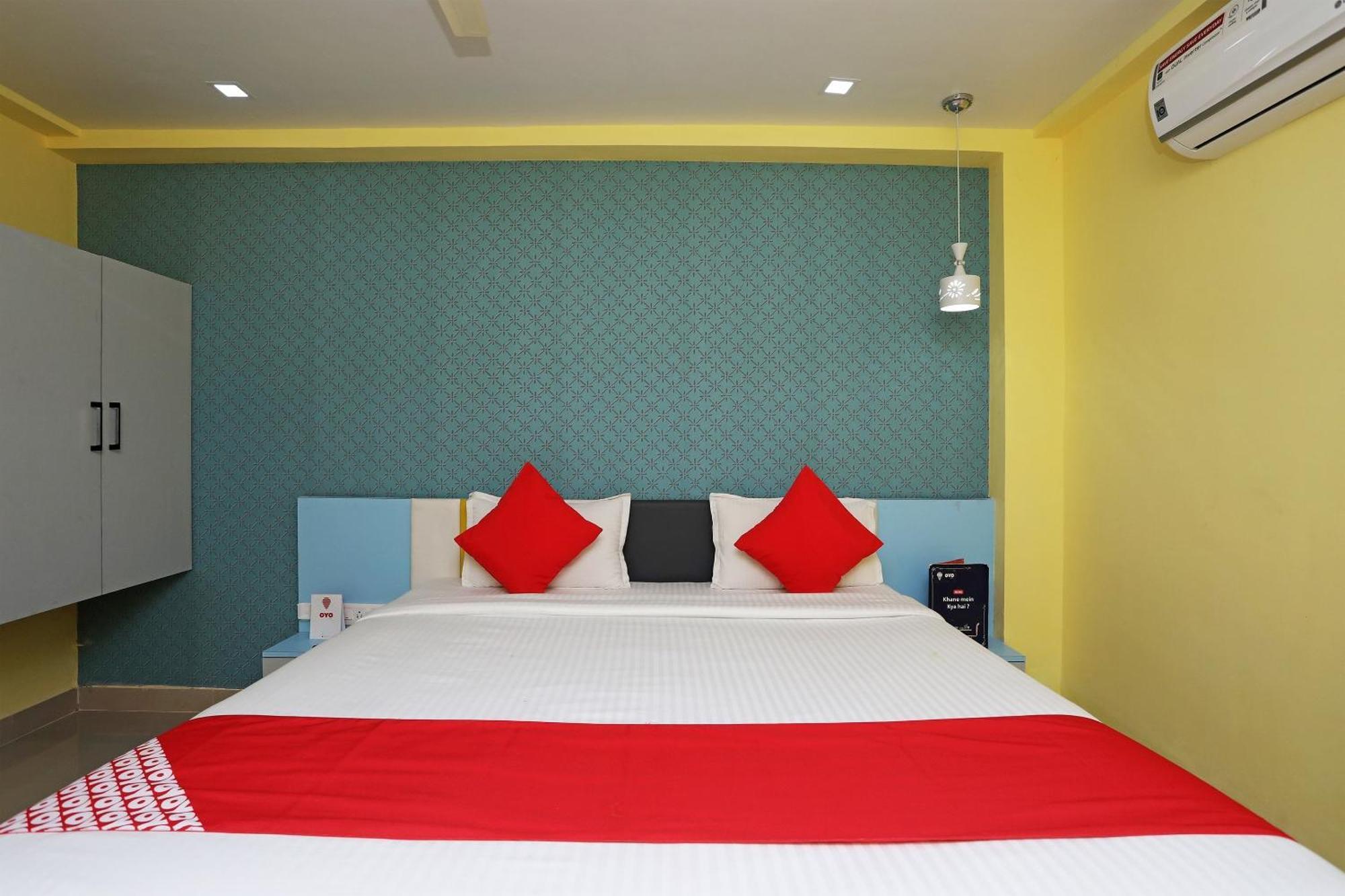 Hotel Super Capital O Sai Jagannath Khandagiri Exterior foto